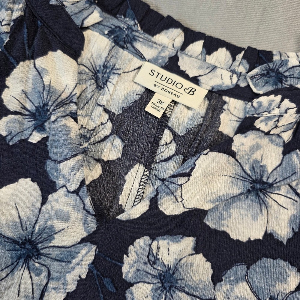 Studio B by Bobeau Womens 3X Blue Floral Rayon V-Neck Ruffle Cap Sleeve Blouse